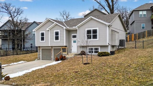 410 E 166th Court, Belton, MO 64012