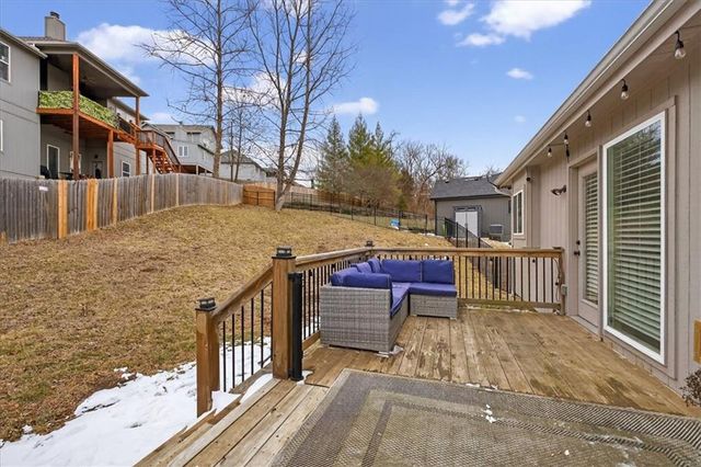 410 E 166th Court, Belton, MO 64012