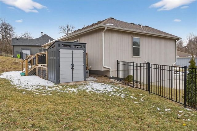 410 E 166th Court, Belton, MO 64012