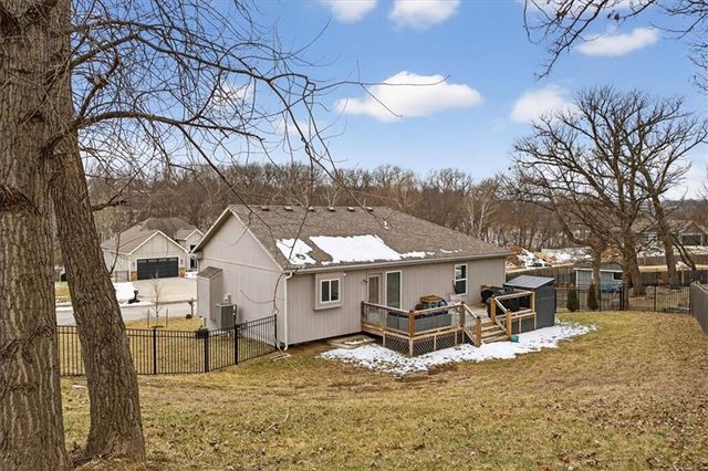 410 E 166th Court, Belton, MO 64012