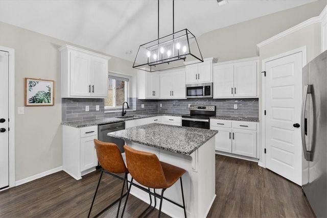 410 E 166th Court, Belton, MO 64012