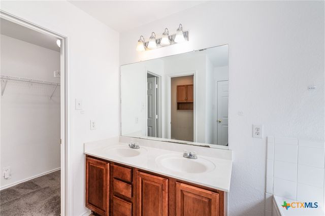 10218 Chuck Wagon Court, Converse, TX 78109