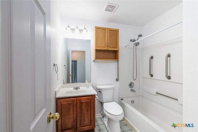10218 Chuck Wagon Court, Converse, TX 78109