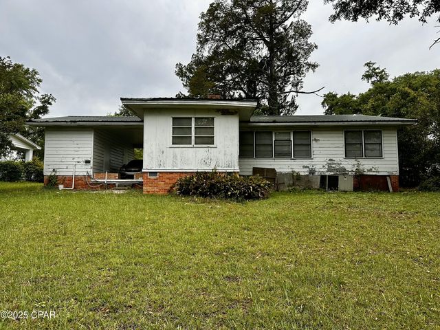 2958 Russ Street, Marianna, FL 32446
