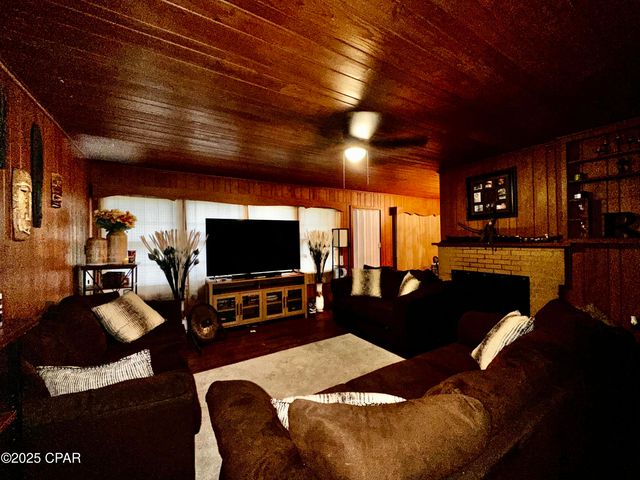 2958 Russ Street, Marianna, FL 32446