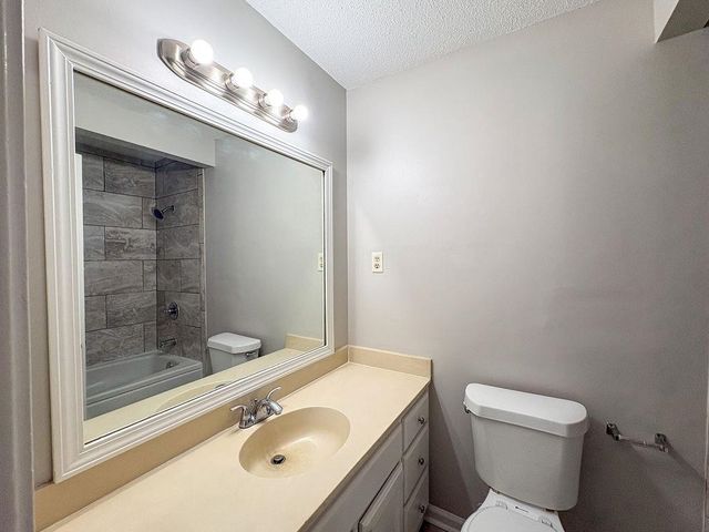 5114 JESSIE LEE LN, Memphis, TN 38118