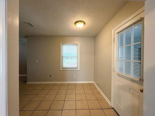 5114 JESSIE LEE LN, Memphis, TN 38118