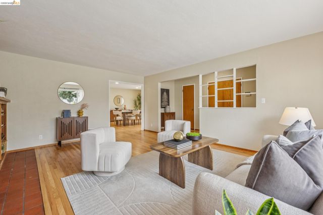 871 Joaquin Ave, San Leandro, CA 94577