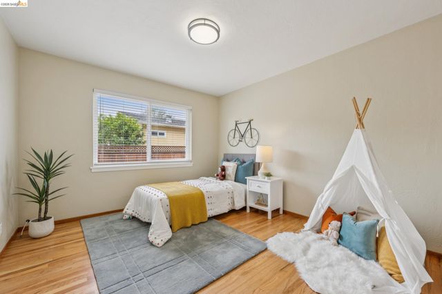 871 Joaquin Ave, San Leandro, CA 94577