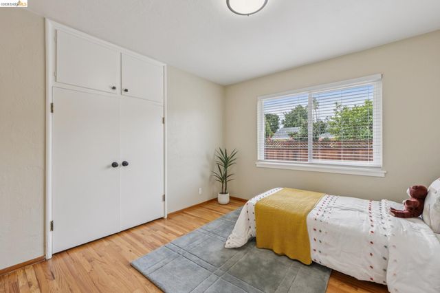 871 Joaquin Ave, San Leandro, CA 94577