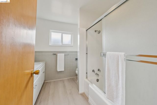 871 Joaquin Ave, San Leandro, CA 94577
