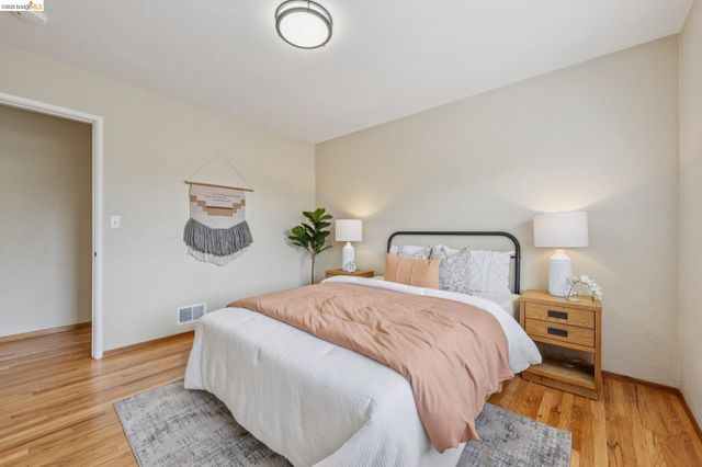 871 Joaquin Ave, San Leandro, CA 94577
