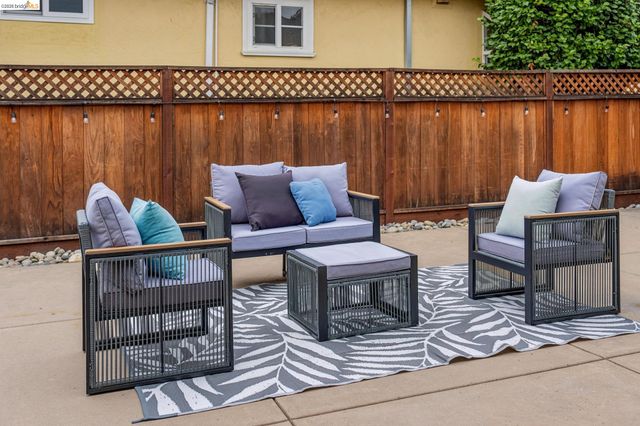871 Joaquin Ave, San Leandro, CA 94577
