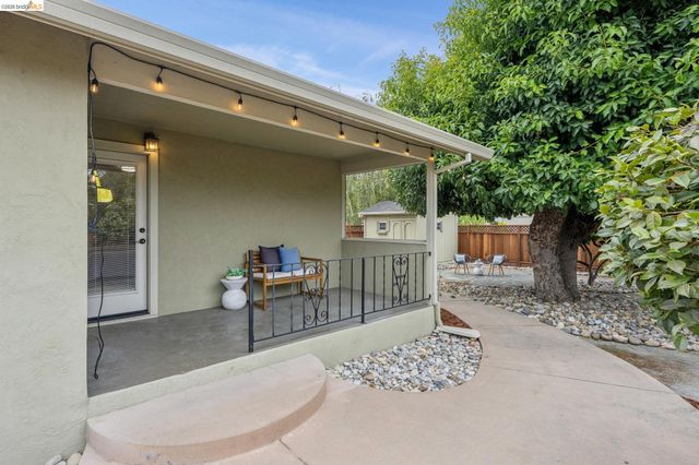 871 Joaquin Ave, San Leandro, CA 94577