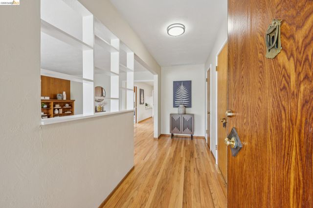 871 Joaquin Ave, San Leandro, CA 94577