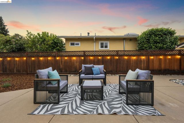 871 Joaquin Ave, San Leandro, CA 94577