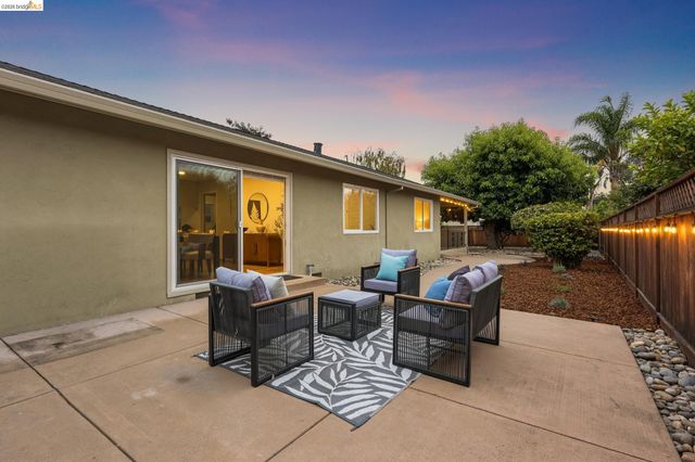 871 Joaquin Ave, San Leandro, CA 94577