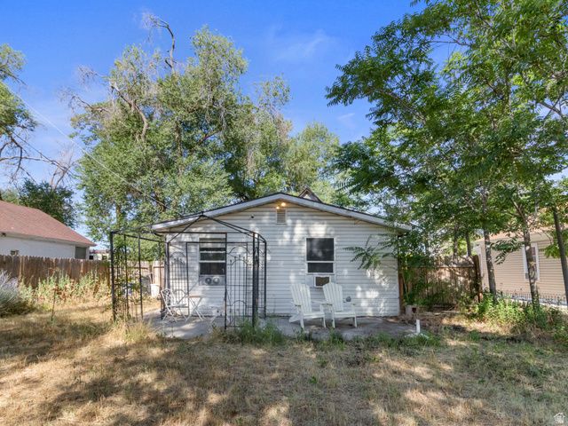 3296 OGDEN AVE, Ogden, UT 84401