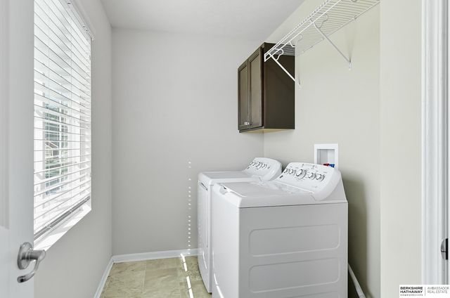 7509 N 142 Street, Omaha, NE 68142