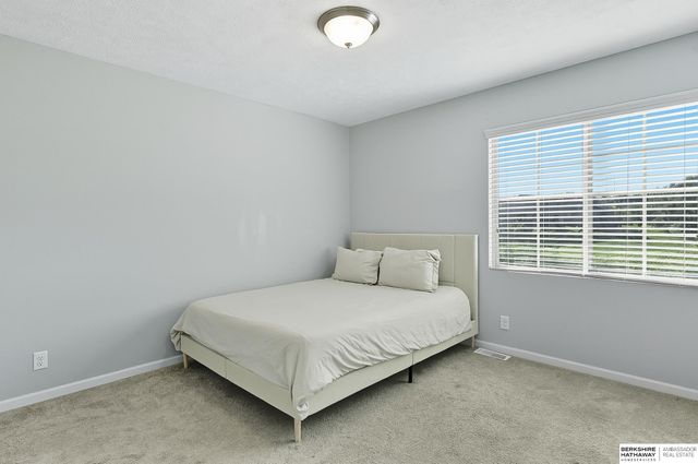 7509 N 142 Street, Omaha, NE 68142