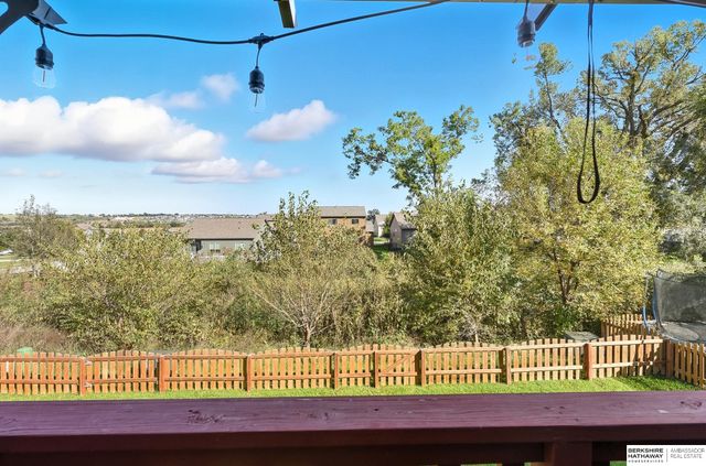 7509 N 142 Street, Omaha, NE 68142