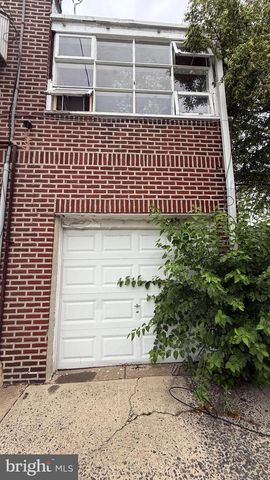 724 MACDADE BLVD, Darby, PA 19023
