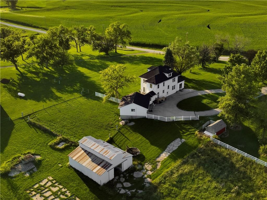 25456 290th Street, Maryville, MO 64468