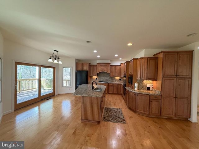 4222 IJAMSVILLE RD, Ijamsville, MD 21754