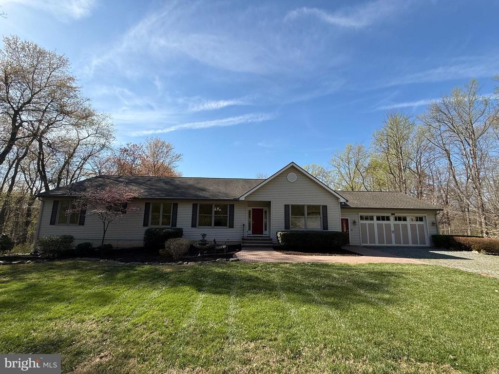 Image 1 of property listing at 4222 IJAMSVILLE RD, Ijamsville, MD 21754
