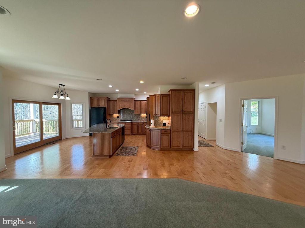 Image 12 of property listing at 4222 IJAMSVILLE RD, Ijamsville, MD 21754