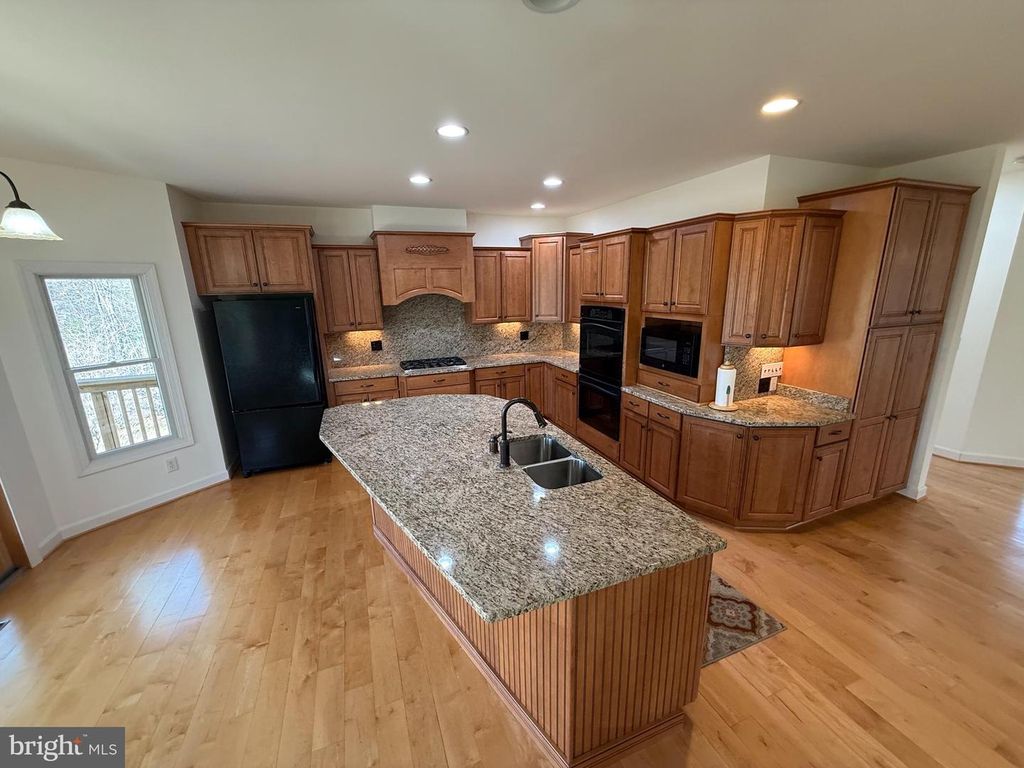 Image 19 of property listing at 4222 IJAMSVILLE RD, Ijamsville, MD 21754