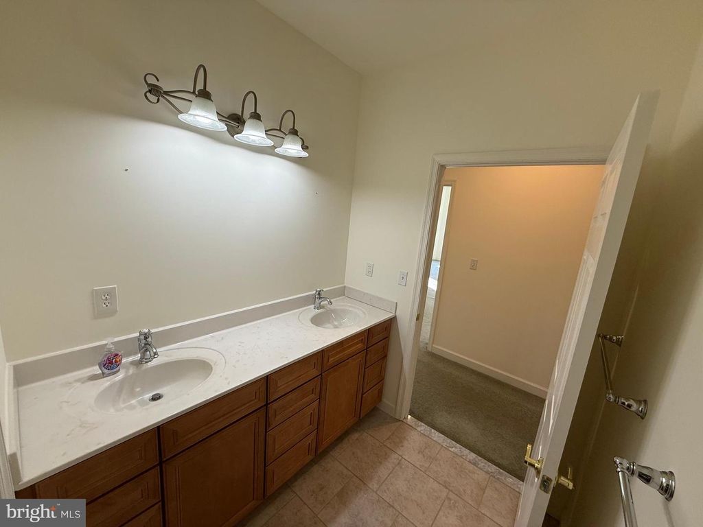 Image 50 of property listing at 4222 IJAMSVILLE RD, Ijamsville, MD 21754