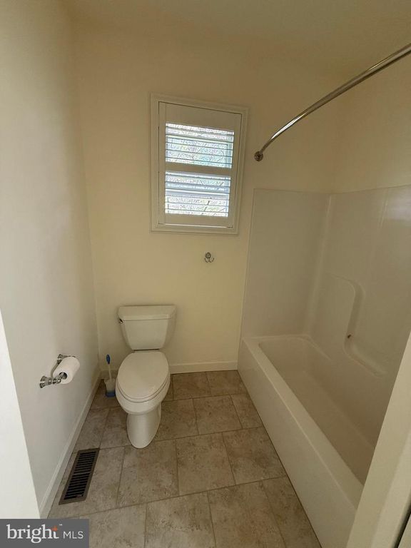 Image 51 of property listing at 4222 IJAMSVILLE RD, Ijamsville, MD 21754