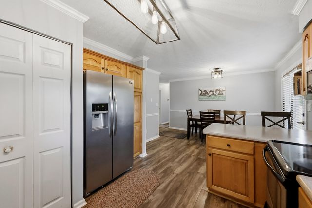 282 S Eagle Creek Drive, Lexington, KY 40515