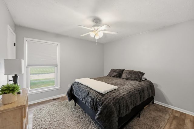 282 S Eagle Creek Drive, Lexington, KY 40515