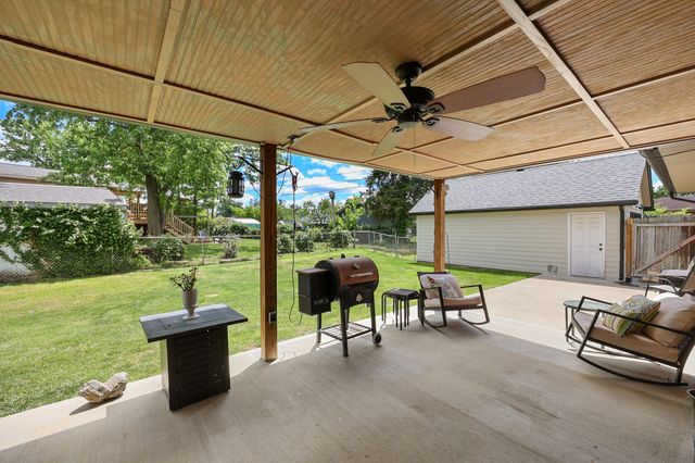 282 S Eagle Creek Drive, Lexington, KY 40515