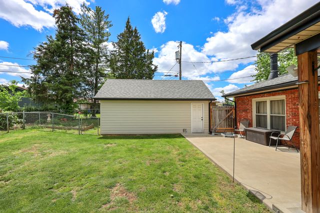 282 S Eagle Creek Drive, Lexington, KY 40515