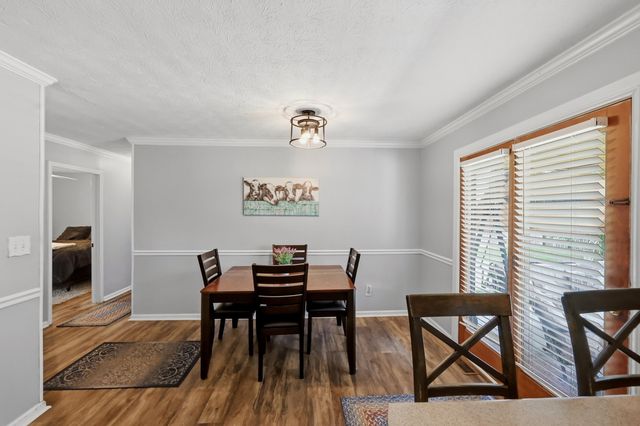 282 S Eagle Creek Drive, Lexington, KY 40515