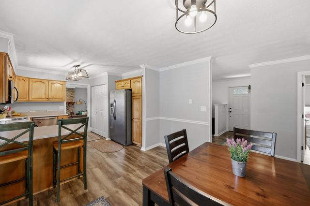 282 S Eagle Creek Drive, Lexington, KY 40515
