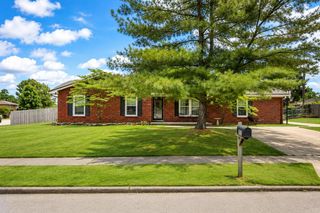 282 S Eagle Creek Drive, Lexington, KY 40515