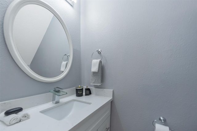 16918 Lighthouse View Drive, Friendswood, TX 77546