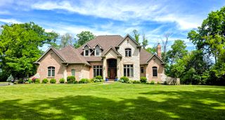 7508 Forest Oak Drive, Mchenry, IL 60050