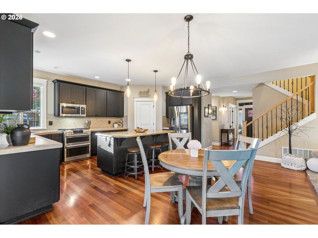 22248 Sw SMITH Ave, Sherwood, OR 97140
