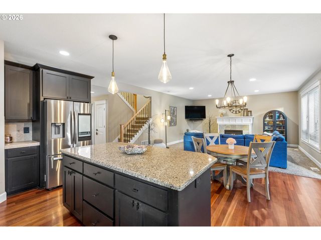 22248 Sw SMITH Ave, Sherwood, OR 97140