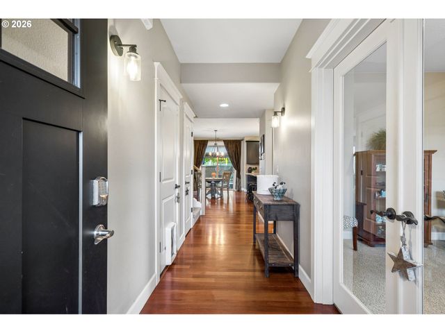 22248 Sw SMITH Ave, Sherwood, OR 97140