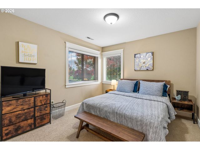 22248 Sw SMITH Ave, Sherwood, OR 97140