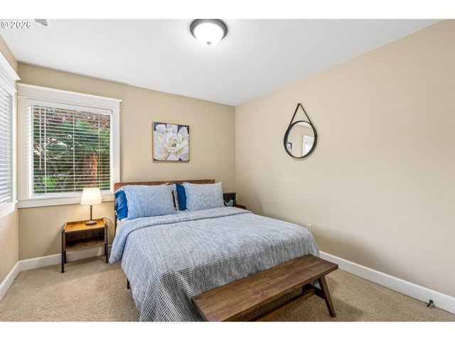 22248 Sw SMITH Ave, Sherwood, OR 97140