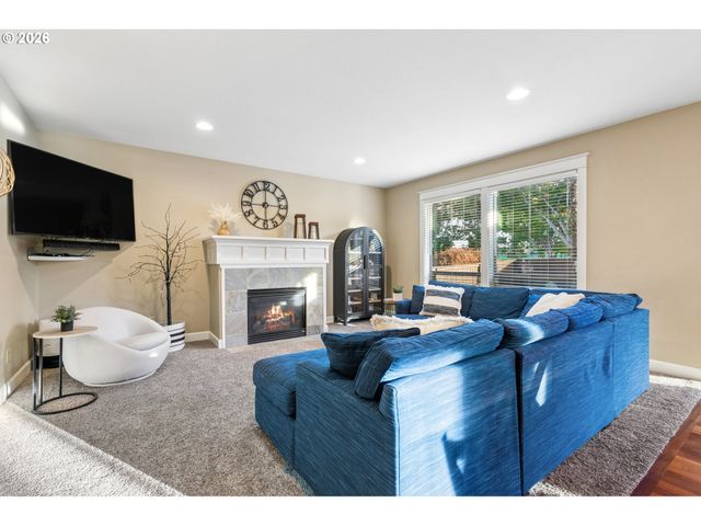 22248 Sw SMITH Ave, Sherwood, OR 97140