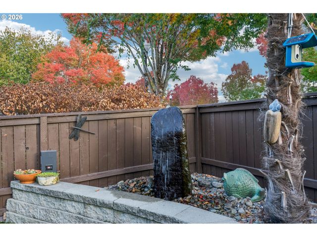 22248 Sw SMITH Ave, Sherwood, OR 97140