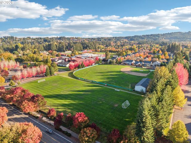 22248 Sw SMITH Ave, Sherwood, OR 97140
